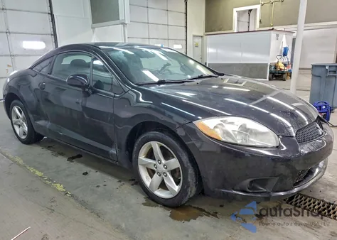 2009 Mitsubishi Eclipse Gs z USA, uszkodzony, nr VIN 4A3AK24F29E025357